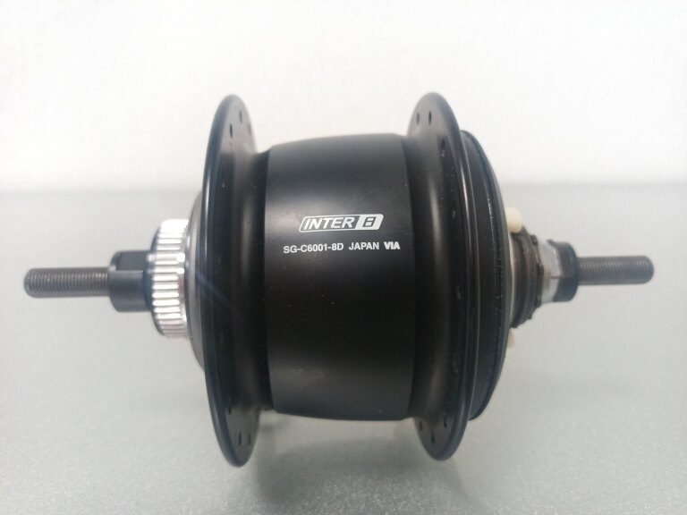 Achternaaf / 132 MM / Vaste as 187 MM / Disc (Centerlock) / 32GTS / Shimano / Nexus Inter 8 SG-C6001-8D / 8S / Zwart / City