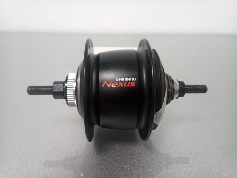 Achternaaf / 135 MM / Vaste as 187 MM / Disc (Centerlock) / 36GTS / Shimano / Nexus Inter 8 SG-C6001-8D / 8S / Zwart / City