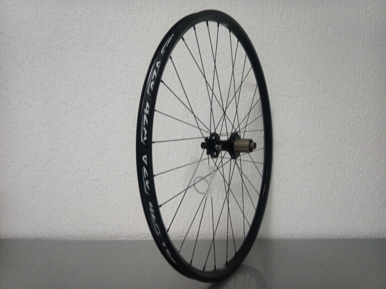 Achterwiel / 622X21C / Rigida - Ryde / ZAC 421 / Zwart / Novatec / D462SB-A5A-B12 / HG Body 36,85 MM  / 148 MM / Disc (6 bout) / MTB