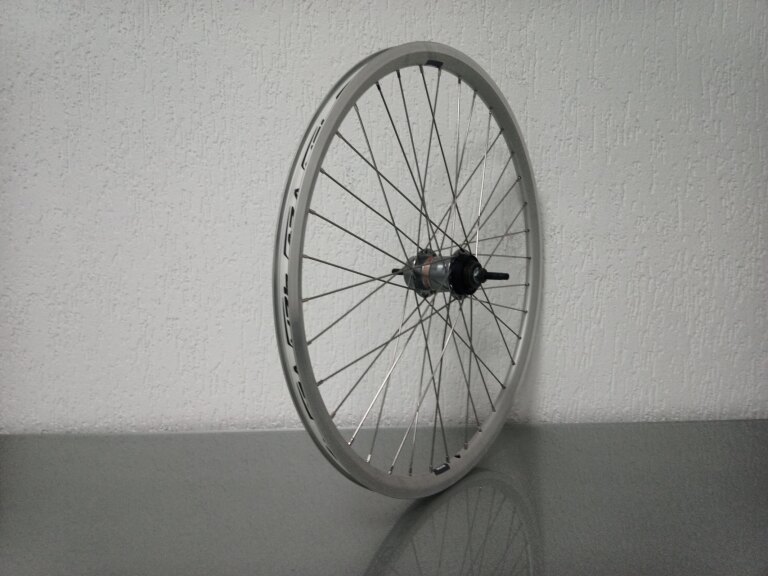 Roue arrière / 559X19C / Rigida - Ryde / X-Plorer / Silver / Shimano / Nexus Inter 3 SG-3C41 / 3S / 120 MM / Frein à rétropédalage et frein sur jante / City