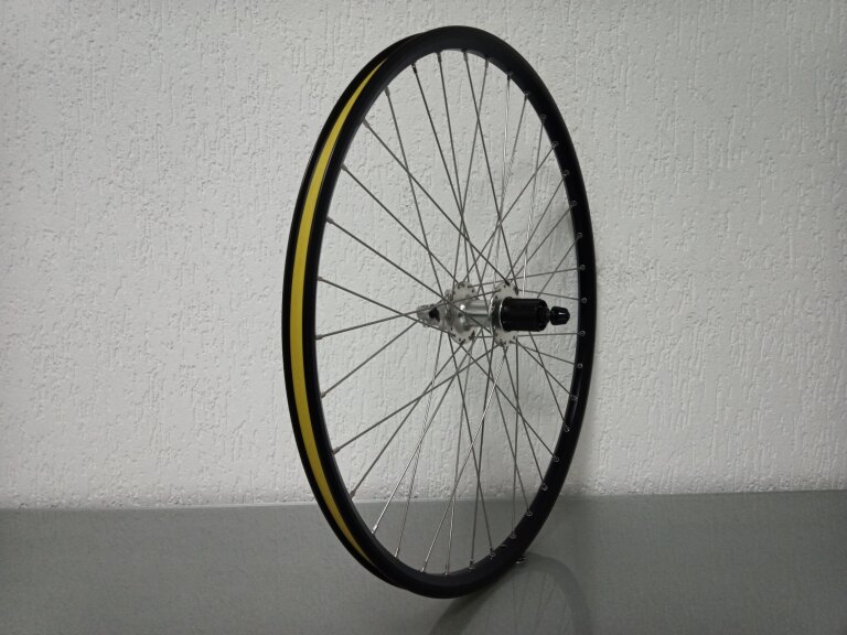 Hinterrad / 559X21C / Rigida - Ryde / Taurus / Schwarz / Shimano / FH-C501 Nexave / HG Body 35 MM / 135 MM / Disc (6 Schrauben) / MTB - Tour