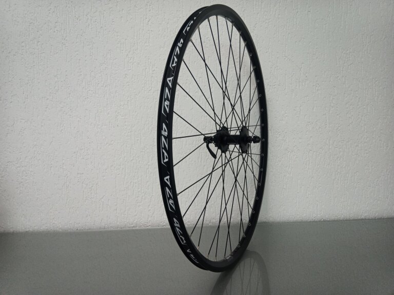 Roue avant / 622X19C / Rigida - Ryde / ZAC 2000 / Noir / Shimano / HB-M475 Deore / / 100 MM / Disque (6 boulons) / Tour