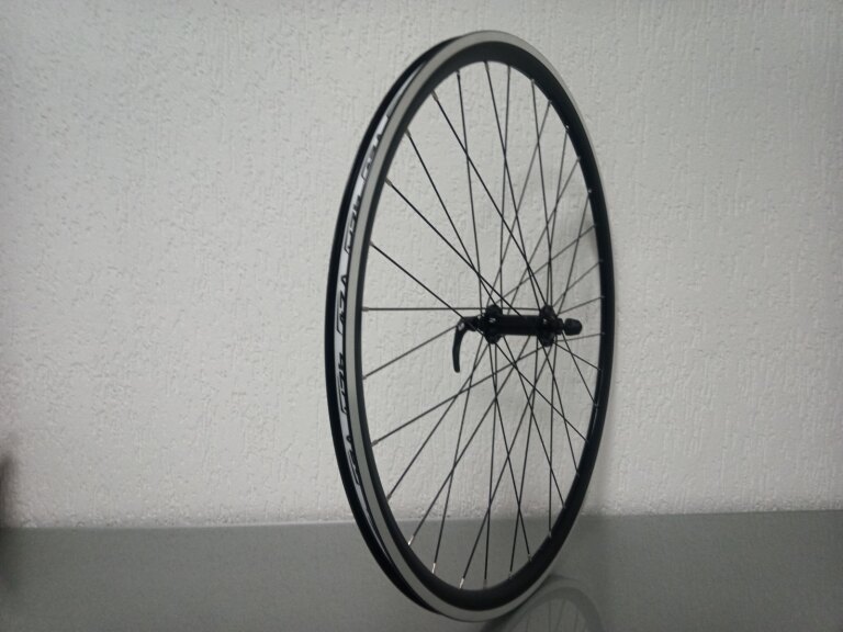 Front wheel / 622X16C / Rigida - Ryde / DP16 / Black / Shimano / HB-RS400 Tiagra /  / 100 MM / Rim brake / Race