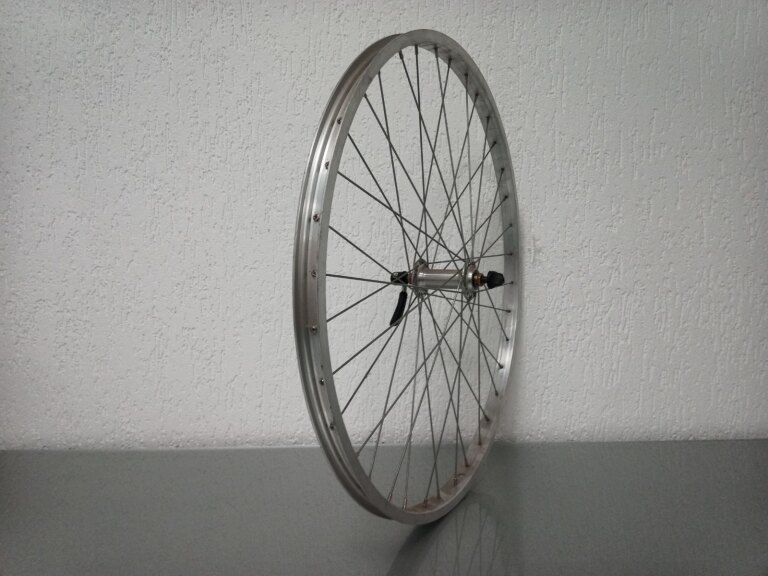 Roue avant / 559X21C / Beretta / Parallex / Silver / Ursus / Autres / / 100 MM / Frein sur jante / Tour