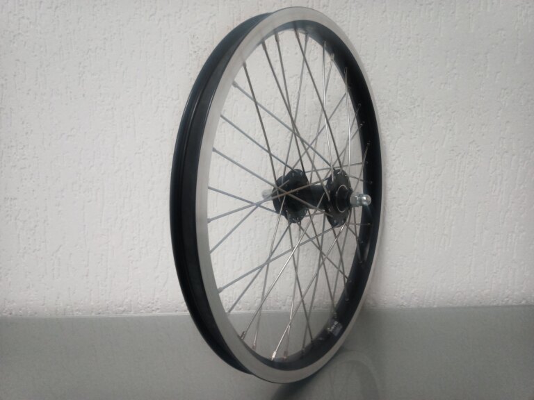 Front wheel / 406X25C / Rigida - Ryde / Andra 40 / Black / Novatec / Others /  / 100 MM / Rim brake or Disc (6 bolts) / Cargo