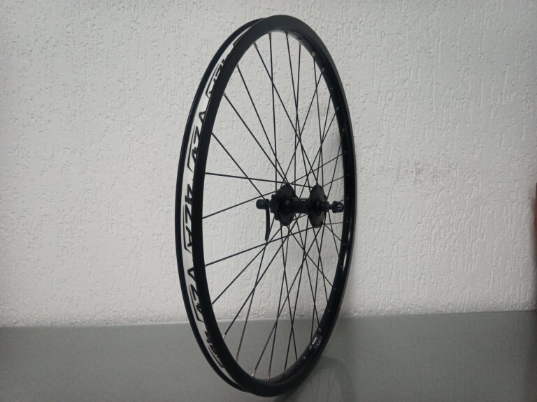 Roue avant / 559X19C / Rigida - Ryde / Andra 30 / Noir / Shimano / HB-M475 Deore / / 100 MM / Disque (6 boulons) / VTT - Tour