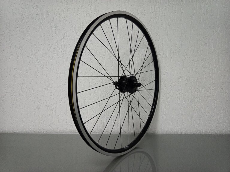 Front wheel / 622X19C / Rigida - Ryde / Andra 10 / Black / Shimano / DH-3D37-QR 6V-3W Dynamo /  / 100 MM / Disc (Centerlock) / Tour