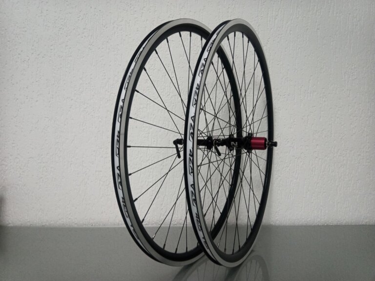 Wheelset / 622X16C / Rigida - Ryde / DP16 / Black / Novatec / F482SB/AA-11S / HG Body 36,85 MM / 130 MM / Rim brake / Race