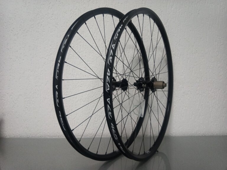 Laufradsatz / 622X21C / Rigida - Ryde / ZAC 421 / Schwarz / Novatec / D462SB-A5A-B12 / HG Body 36,85 MM / 148 MM / Disc (6 Schrauben) / MTB