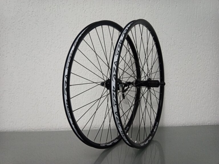 Laufradsatz / 559X18C / Rigida - Ryde / ANDRA 210 / Schwarz / Shimano / FH-TX505 Tourney / HG Body 35 MM / 135 MM / Disc (Centerlock) / MTB - Tour