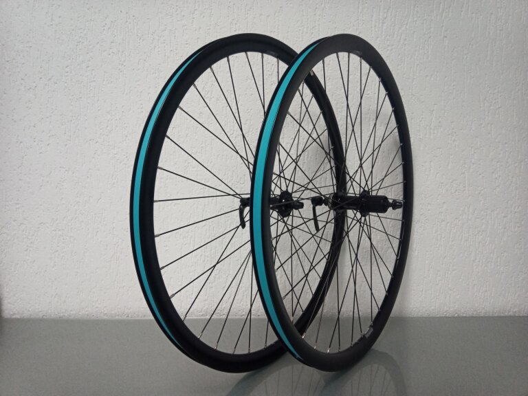 Paire de roues / 622X19C / Rigida - Ryde / Dutch 19 / Noir / Shimano / FH-TX505 Tourney / HG Body 35 MM / 135 MM / Disc (Centerlock) / Tour