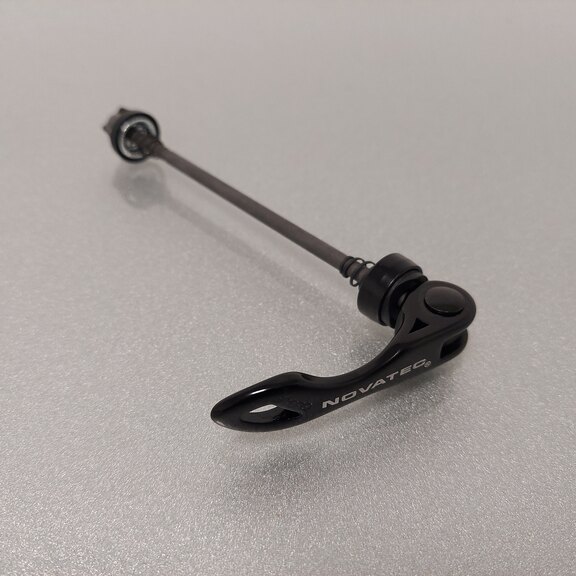 Quick release axle / Front / Ø 5 MM / Novatec / Others / Black 