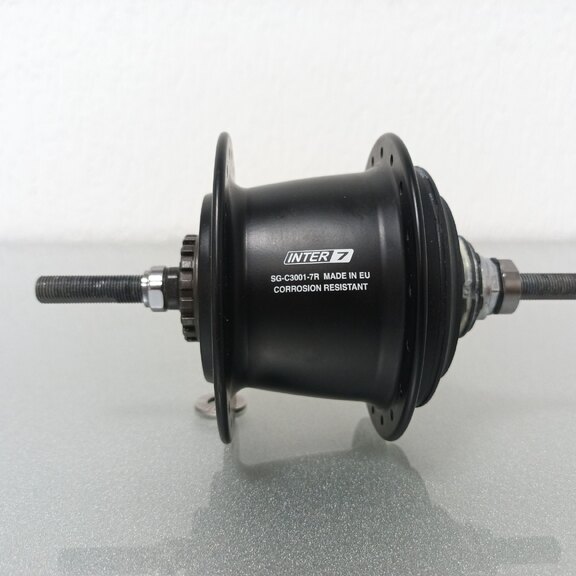 Achternaaf / 132 MM / Vaste as 180 MM / Rollerbrake of Velgrem / 36GTS / Shimano / Nexus Inter 7 SG-C3001-7R / 7S / Zwart / City 