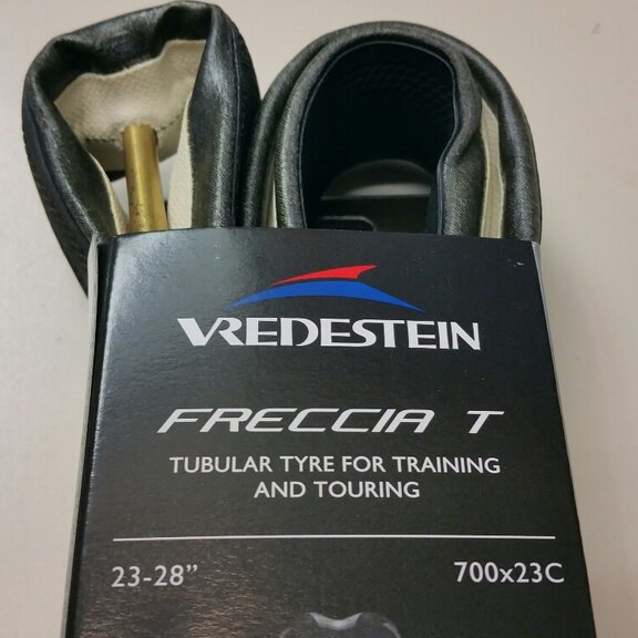 Reifen / 700X23C (ETRTO 23-622) / Vredestein / Freccia Tubular / Schwarz / Tubular / Race  