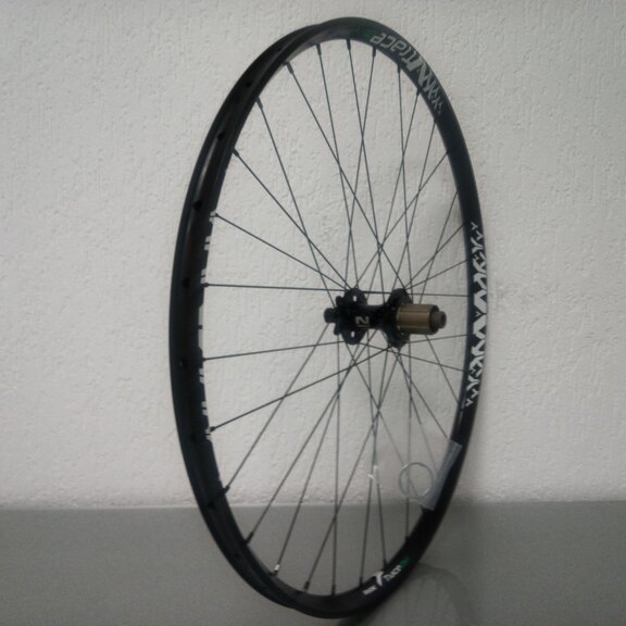 Hinterrad / 622X25C / Rigida - Ryde / Trace 25mm / Schwarz / Novatec / D462SB-A5A-B12 / HG Body 36,85 MM / 148 MM / Disc (6 Schrauben) / MTB 