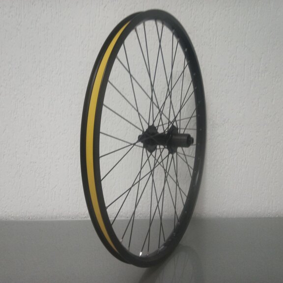 Roue arrière / 584X25C / Rigida - Ryde / Andra 40 / Noir / BQ / BQ-RH30010 / HG Body 35 MM / 148 MM / Disque (6 boulons) / E-Bike 