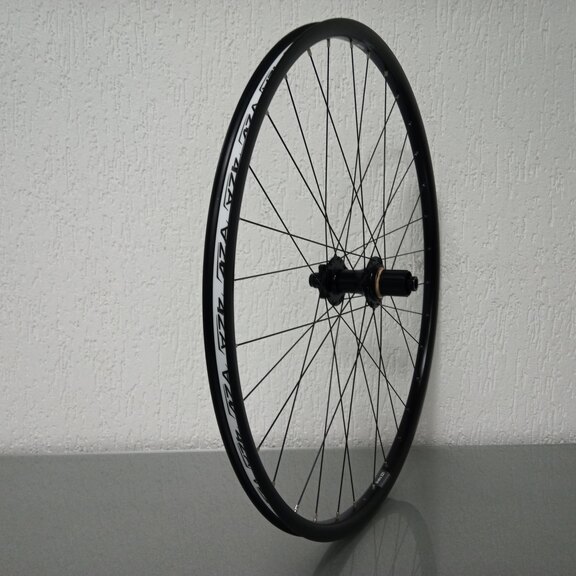 Achterwiel / 622X21C / Rigida - Ryde / Andra 321 / Zwart / BQ / BQ-RH30015 / HG Body 36,85 MM / 148 MM / Disc (6 bout) / MTB 