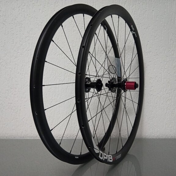 Wheelset / 622X18C / Rigida - Ryde / DP18 Speed Disc / Black / Novatec / D792SB/A-AA-11S / HG Body 36,85 MM / 142 MM / Disc (6 bolts) / Race 