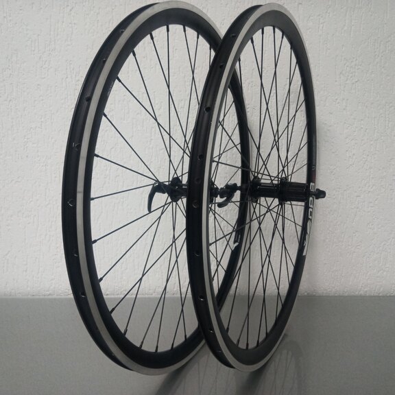 Wheelset / 622X18C / Rigida - Ryde / DP18 Speed / Black / Shimano / FH-RS400 Tiagra / HG Body 36,85 MM / 130 MM / Rim brake / Race 