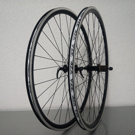 Paire de roues / 622X16C / Rigida - Ryde / DP16 / Noir / Shimano / FH-RS400 Tiagra / HG Body 36,85 MM / 130 MM / Frein sur jante / Race 