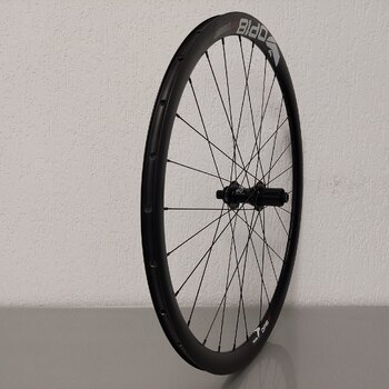 Hinterrad / 622X18C / Rigida - Ryde / DP18 Speed ​​​​Disc / Schwarz / BQ / BQ-RH30002 / HG-Körper 36,85 mm / 142 mm / Scheibe (Centerlock) / Race