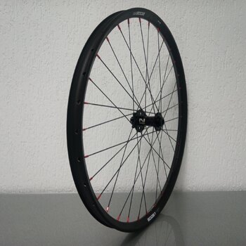 Voorwiel / 584X30C / Rigida - Ryde / Edge M 30 os / Zwart / Novatec / D791SB/A /  / 100 MM / Disc (6 bout) / MTB