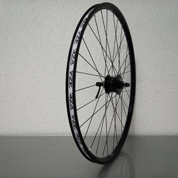 Vorderrad / 622X21C / Rigida - Ryde / ZAC 421 / Schwarz / Shimano / DH-3D37-QR 6V-3W Dynamo /  / 100 MM / Disc (Centerlock) / Tour