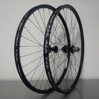 Wielset / 622X21C / Rigida - Ryde / ZAC 421 / Zwart / Novatec / D462SB-A5A-B12 / HG Body 36,85 MM / 148 MM / Disc (6 bout) / MTB